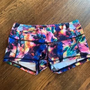 FLEO workout shorts